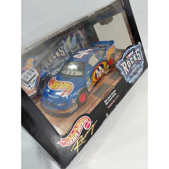 HotWheels Rocks America 1:24 DieCast Kyle Petty 44 Pontiac NASCAR & Guitar w/Box - Picture 3 of 10